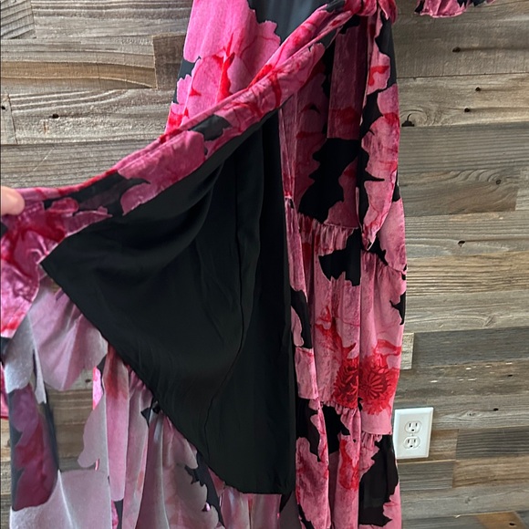 Hutch X Anthropologie Marisol Pink Floral Velvet Wrap Midi Dress Size Small NWT - Picture 5 of 11